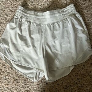 Lululemon hotty hot high rise 4”